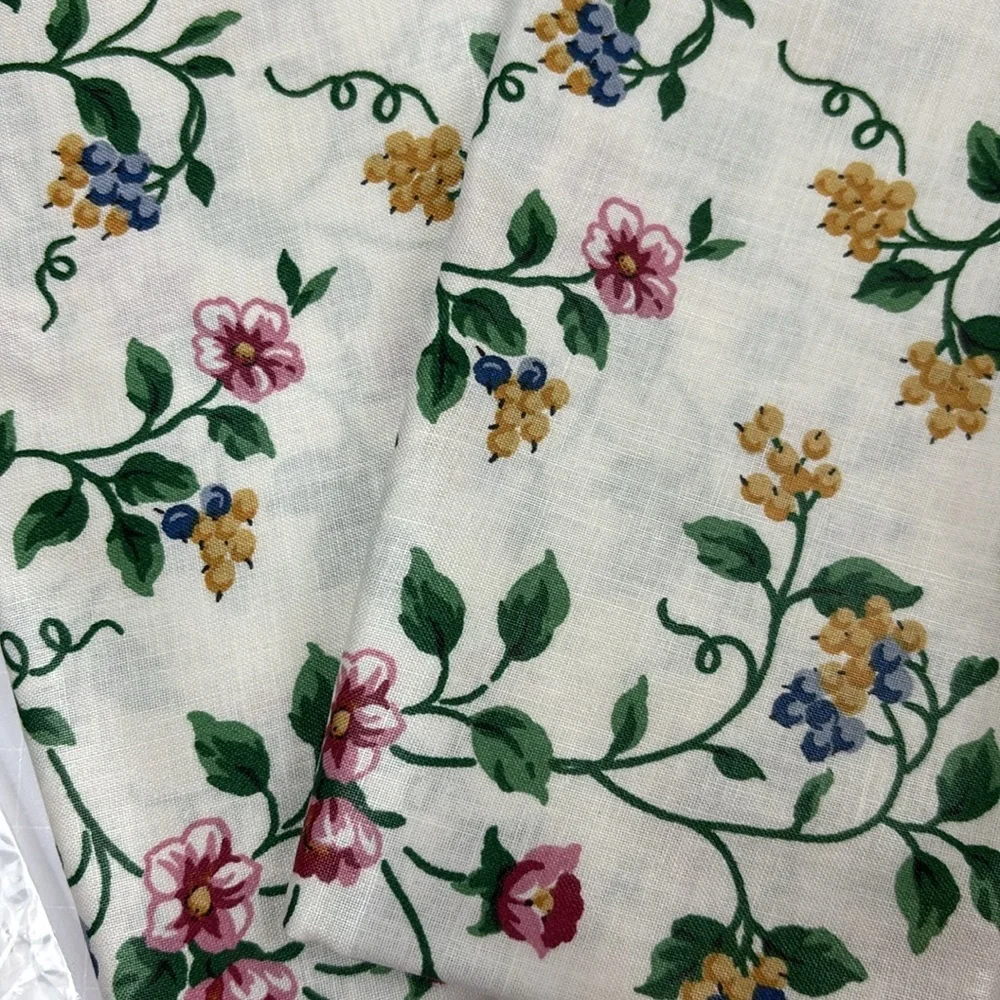 Vintage Longaberger Fabric Napkins with White Vine Design - set of 2